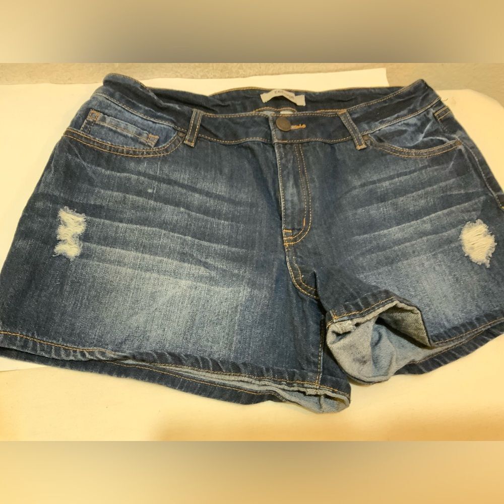 Refuge Denim Jean Shorts Festival Stretch Coastal Cowgirl Mid Rise 12